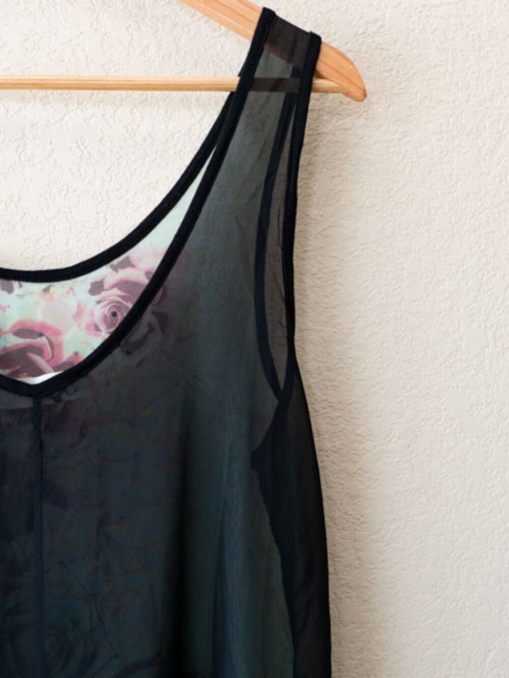 Carpe Diem Hi Low Semi Sheer Floral Rhinestone Studded Tank Top Boho M - Picture 11 of 13
